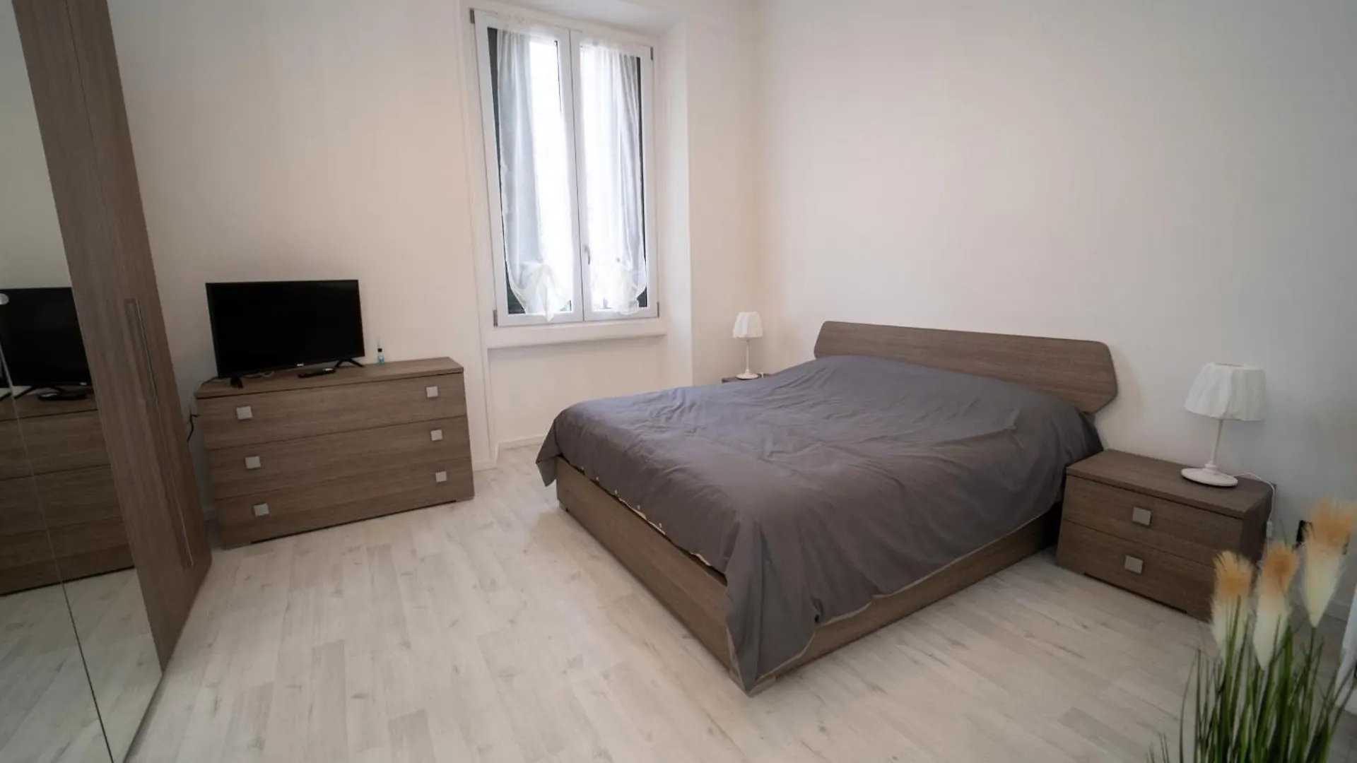 Ag Apartment Cormano 0*,